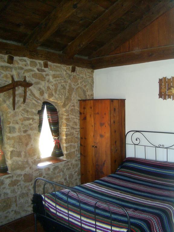 Masia Del Aragones Penarroya De Tastavins Bilik gambar