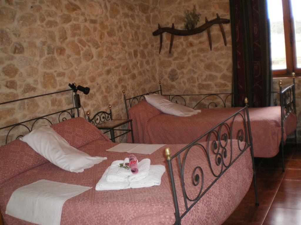 Masia Del Aragones Penarroya De Tastavins Bilik gambar